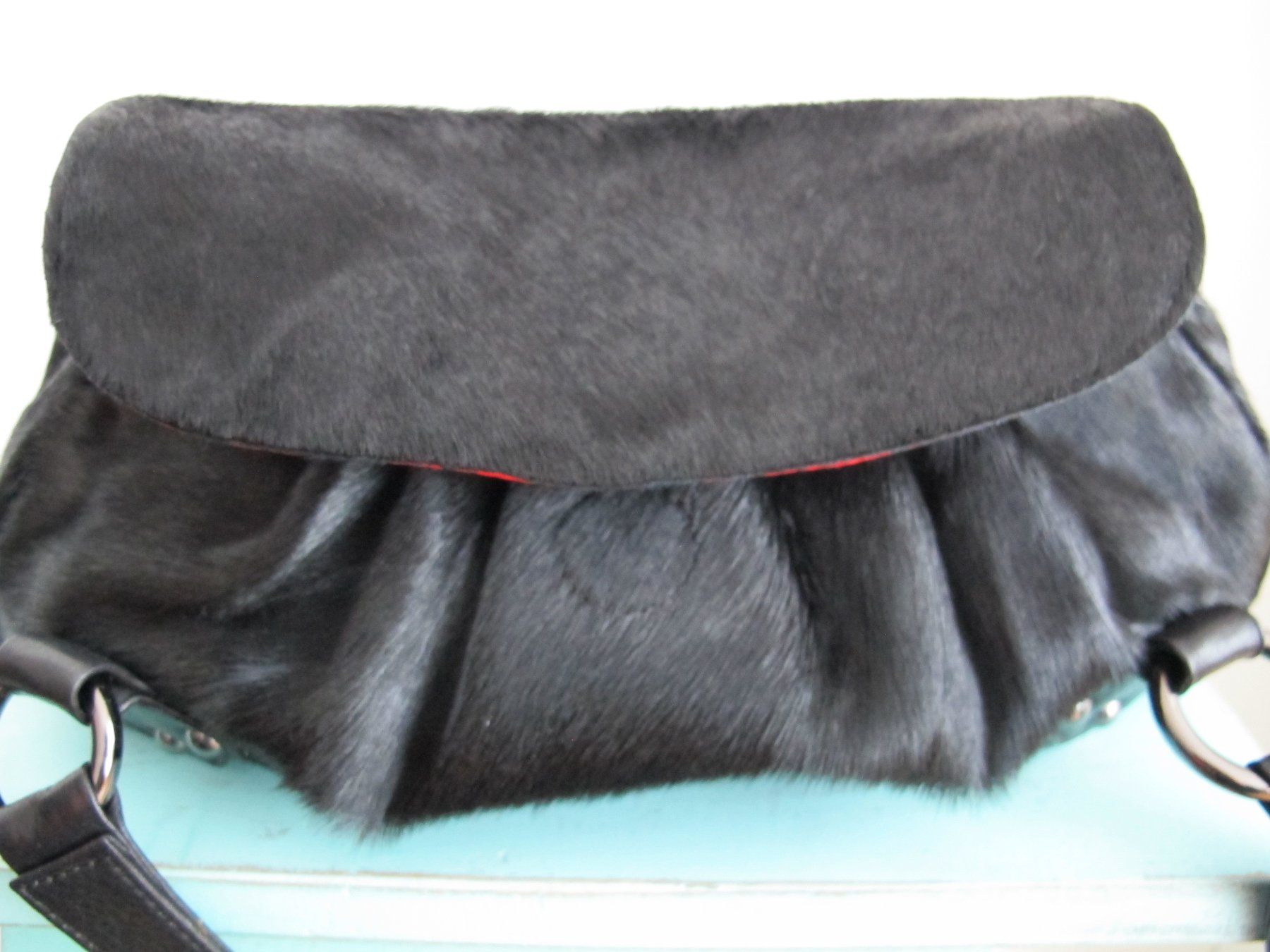 Christian Lacroix Borse da donna: Schwarze Fell Handtasche Christian Lacroixe – Usato da St. Gallen venduto da Flint75 5