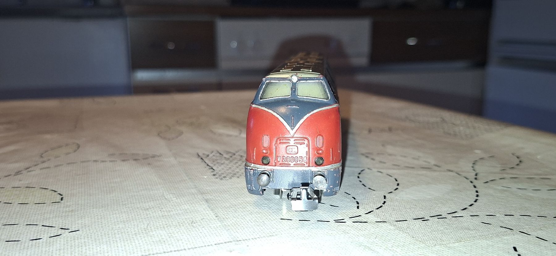 Märklin Modellini di ferrovie: H0 Analog Wechselstrom DB Lok V200 056 Fährt.Preisvorschlag – Difettoso da Pfäffikon ZH venduto da gub_2j76 4