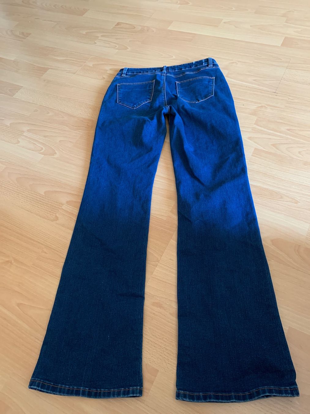 Morgan Jeans: Joli jeans Morgan taille 38 stretch – Usato da MEYRIN venduto da Gwendo10 1