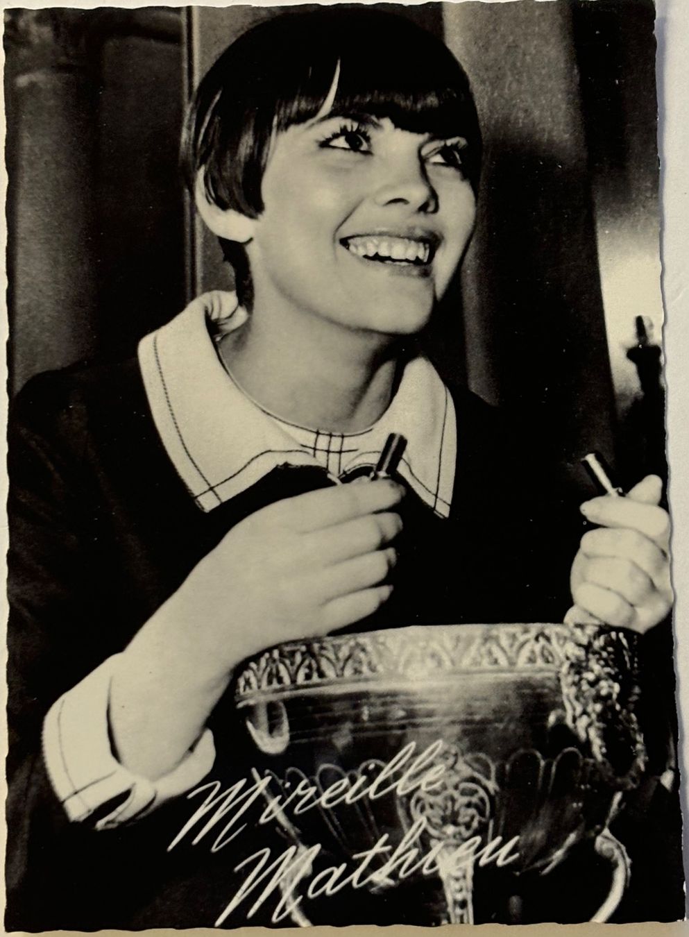 Cartoline postali: Mireille Mathieu, französische Sängerin – Usato da Frauenfeld venduto da Merk52