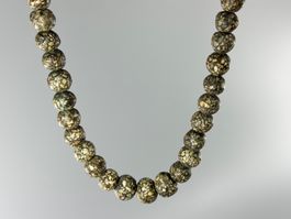 Halskette grün-schwarz mit Bronze-Verschluss – Naturstein