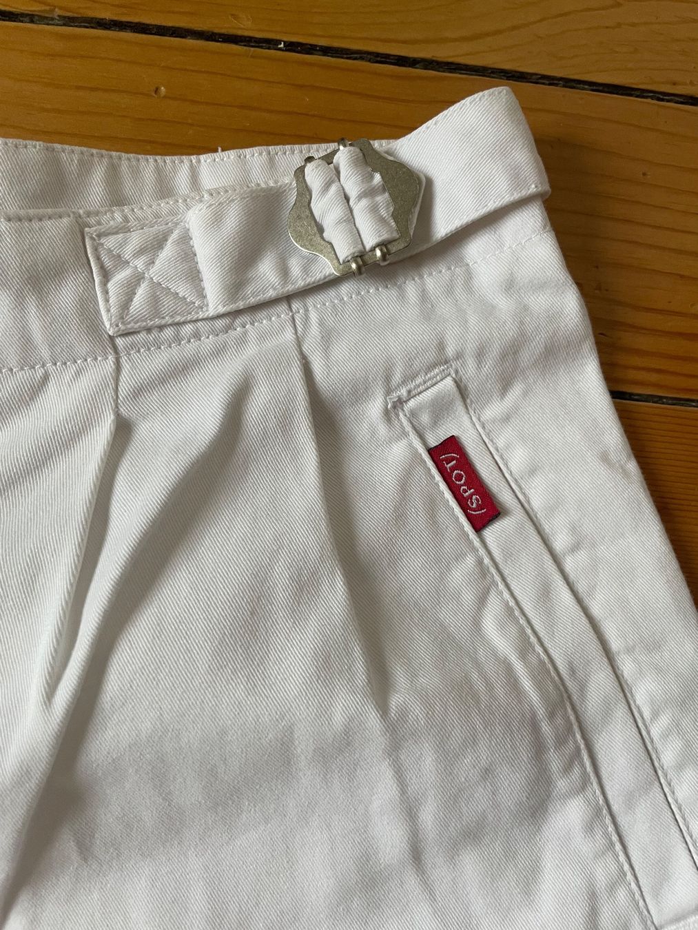 Pantaloni: Short blanc taille haute – Usato da Vevey venduto da elodie_mj 3