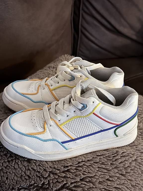 Scarpe per ragazzi: Kinder Schuhe Zara – Usato da Stilli venduto da dia_cgd9