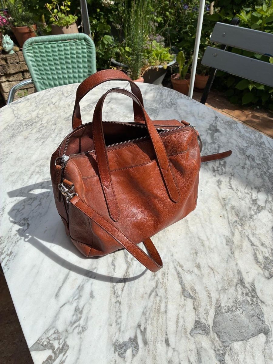 Fossil Borse: Fossil Leather Handbag in a Classic Brown – Usato da Zürich venduto da ver_mlx8 1