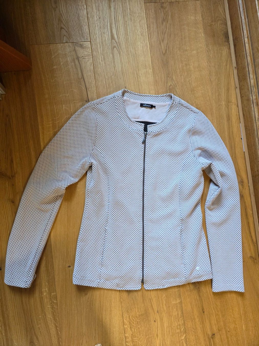 Maglioni & Felpe: Damen Pullover Reissverschluss Jacke Olsen - Grösse M – Usato da Walterswil BE venduto da Lonitti 5