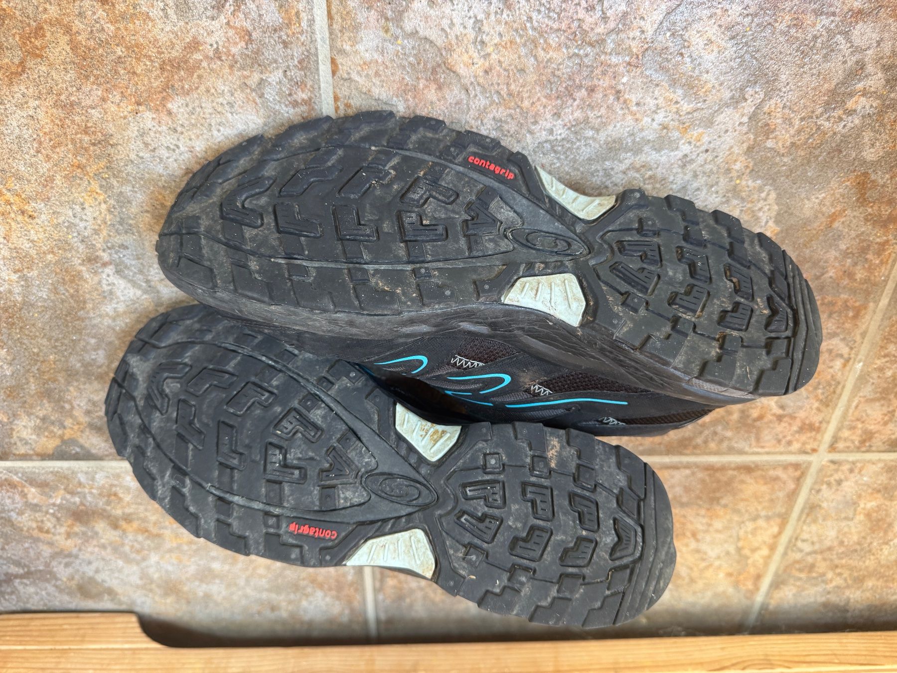 Scarpe da uomo: Salomon Schuhe Grösse EUR 42 – Usato da Wittinsburg venduto da Gia_Diva 4