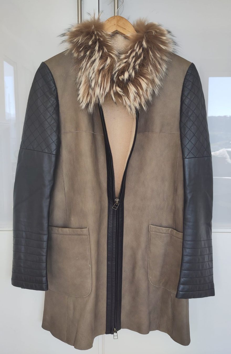 Cappotti: Manteau LEONARDO en cuir avec fourrure – Usato da Lausanne venduto da HelenaK