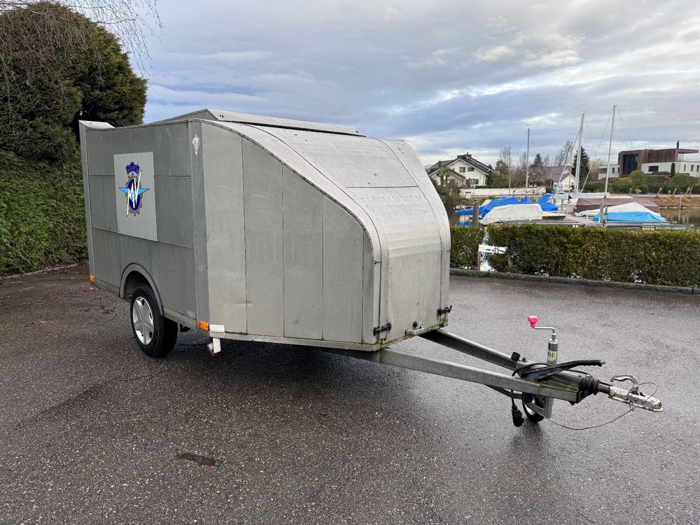 Wunderschone Motorradanhanger Geschlossen Gebraucht Bild