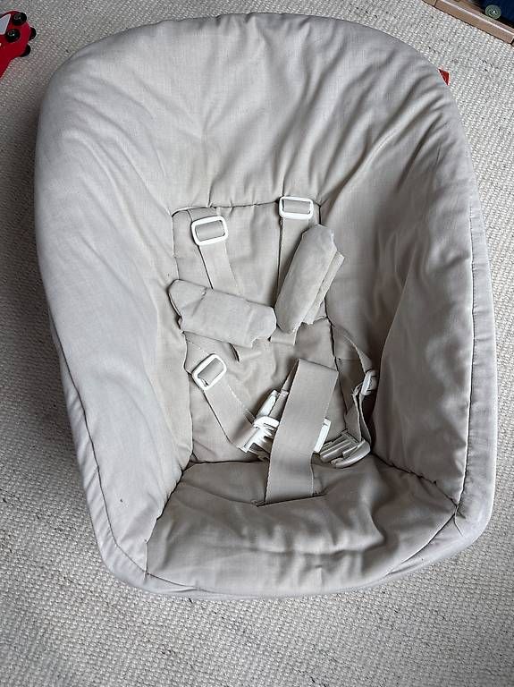 Stokke Chaises hautes: Stokke Tripptrapp Schale – D'occasion à Udligenswil par Krosch87