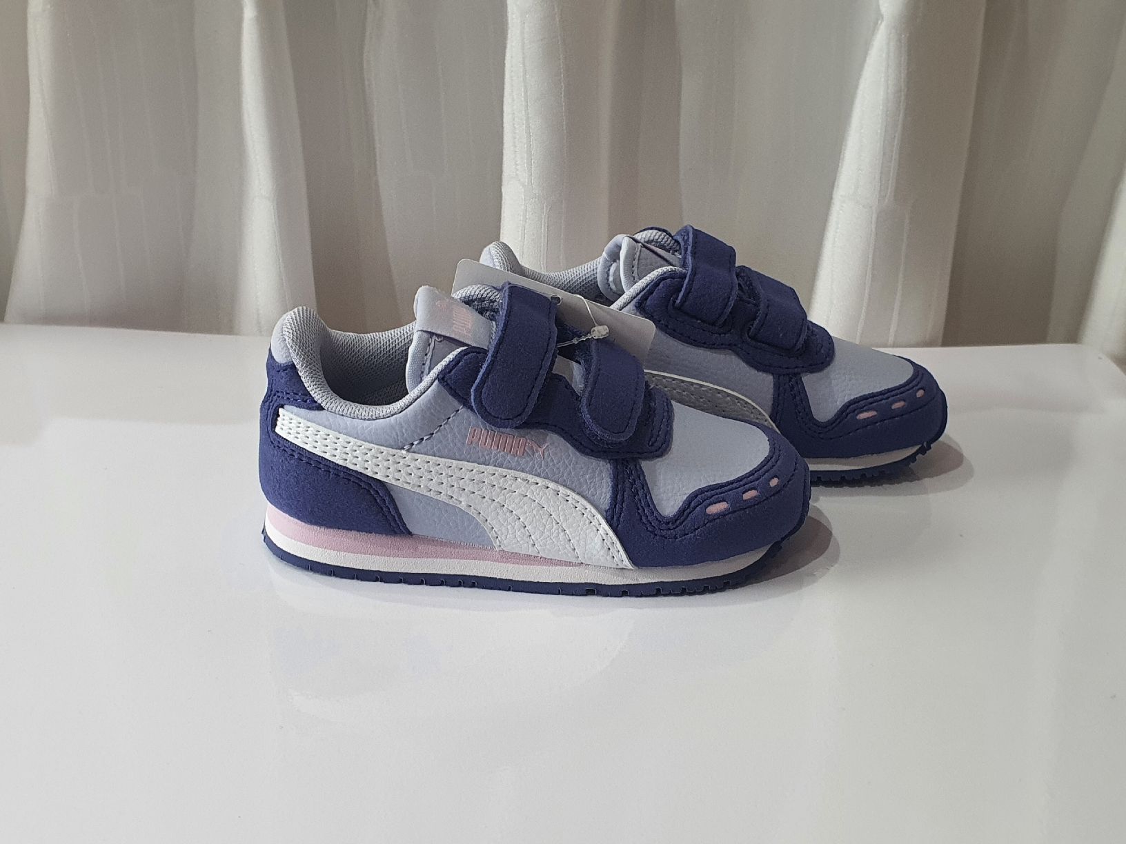 Puma Chaussures filles: Gr. 22 - Puma Kinderschuhe, Neu – Neuf avec emballage d'origine à Nürensdorf par kin_2jn6 1
