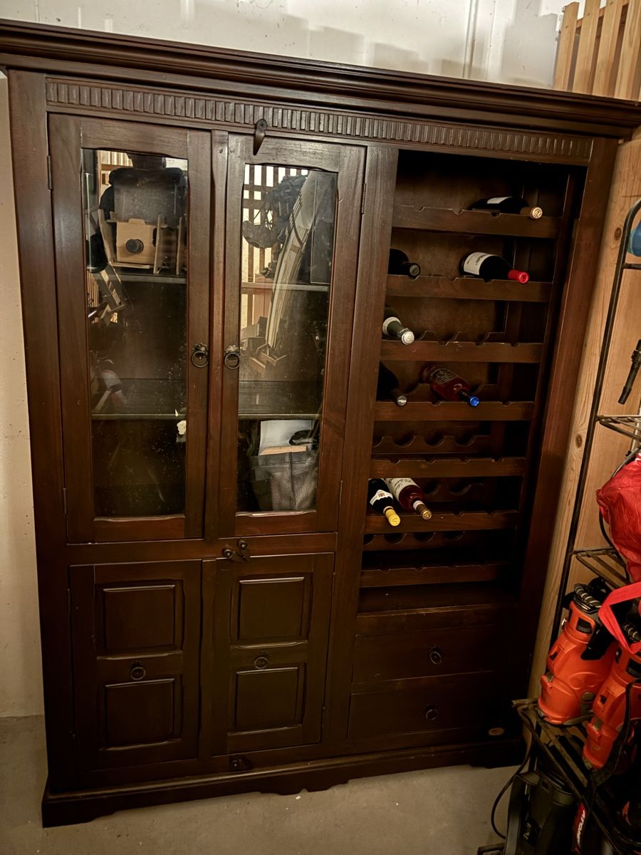 Schränke: KARE Weinschrank – Gebraucht aus Zürich von Cristobal203