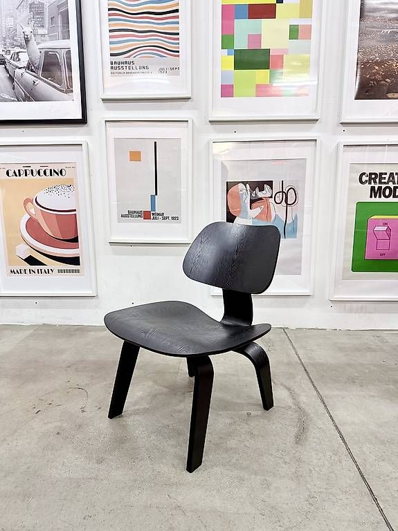 Sedie: VITRA Eames Plywood Replica Schwarz – Nuovo e nell'imballaggio originale da Basel venduto da used.