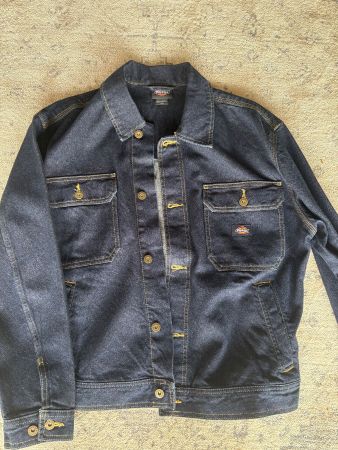 Dickies Jeansjacke Gr M mit Harley Davidson Aufnähern - T...