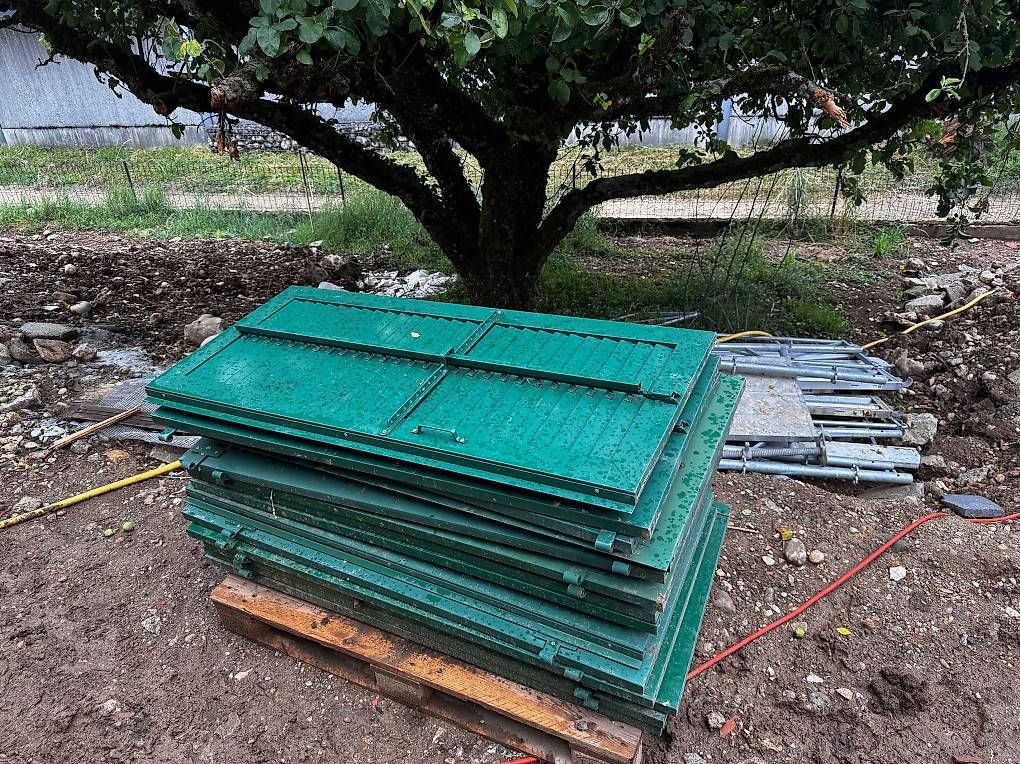 Persiane: Volet de fenêtre en aluminium – Usato da Le Landeron venduto da rpj_6t7h 1