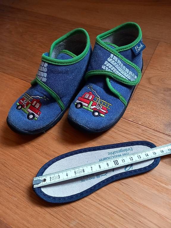 Scarpe per ragazzi: Beck Hausschuhe Gr.24  – Usato da Herznach venduto da ann_jnm8