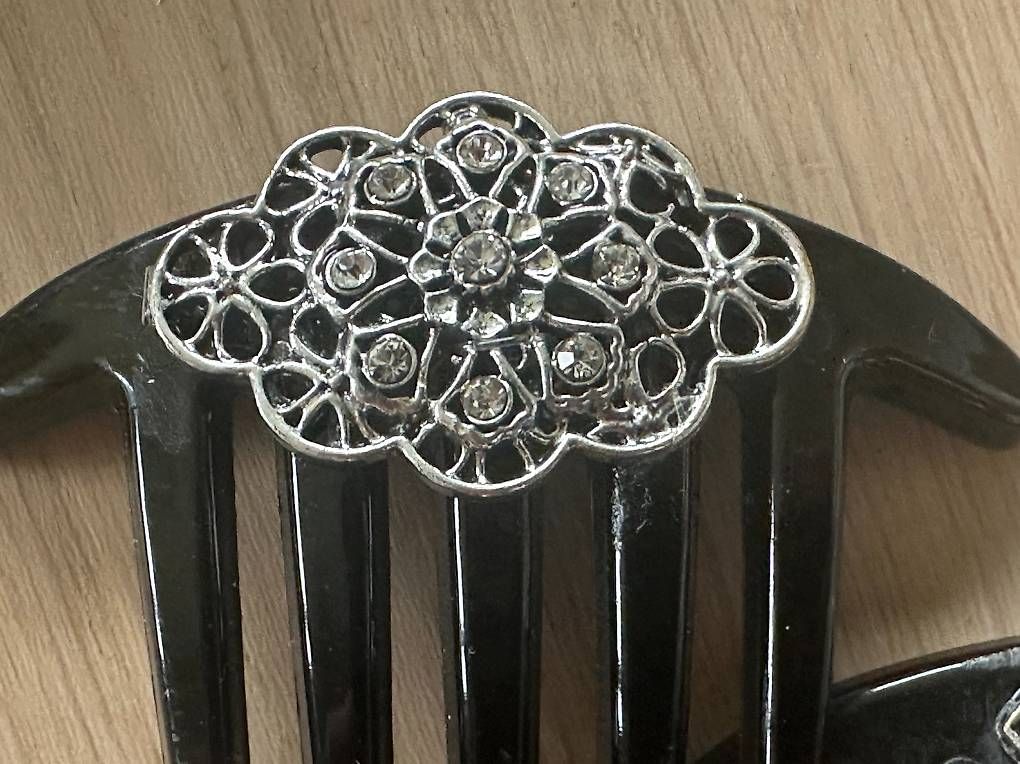 Accessori per capelli: 2 Schmuck-Haar-Kämme - TOP Zustand – Nuovo (secondo la descrizione) da Dübendorf venduto da san_tt6m 1