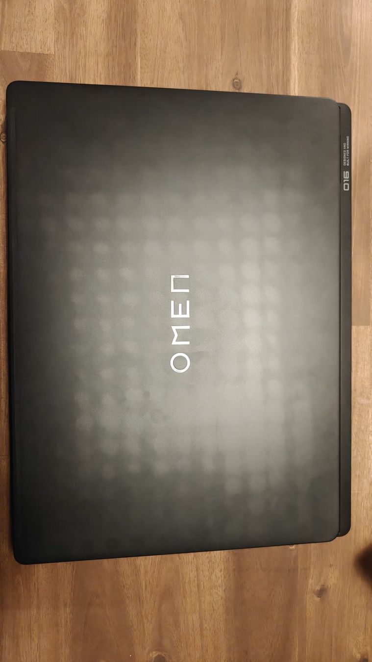 Hewlett Packard Portables: HP Omen Max 16 - RTX 5070 – Neuf (Voir description) à Zumikon par Mustashi 4