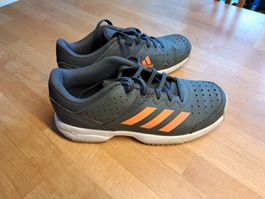 Adidas Hallenturnschuhe 38