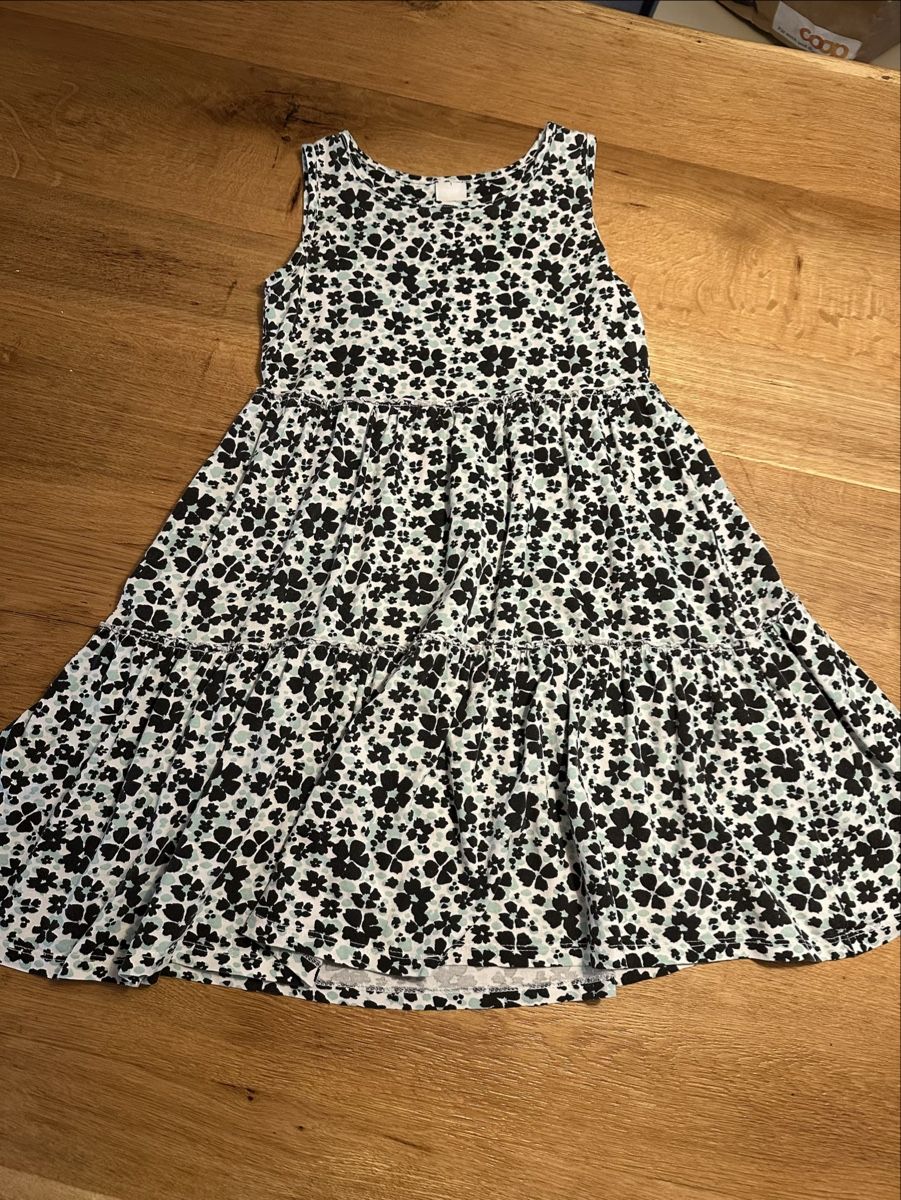 Kleider & Röcke: Sommerkleid 128 C&A – Gebraucht aus Wettingen von Sternetaenzerin