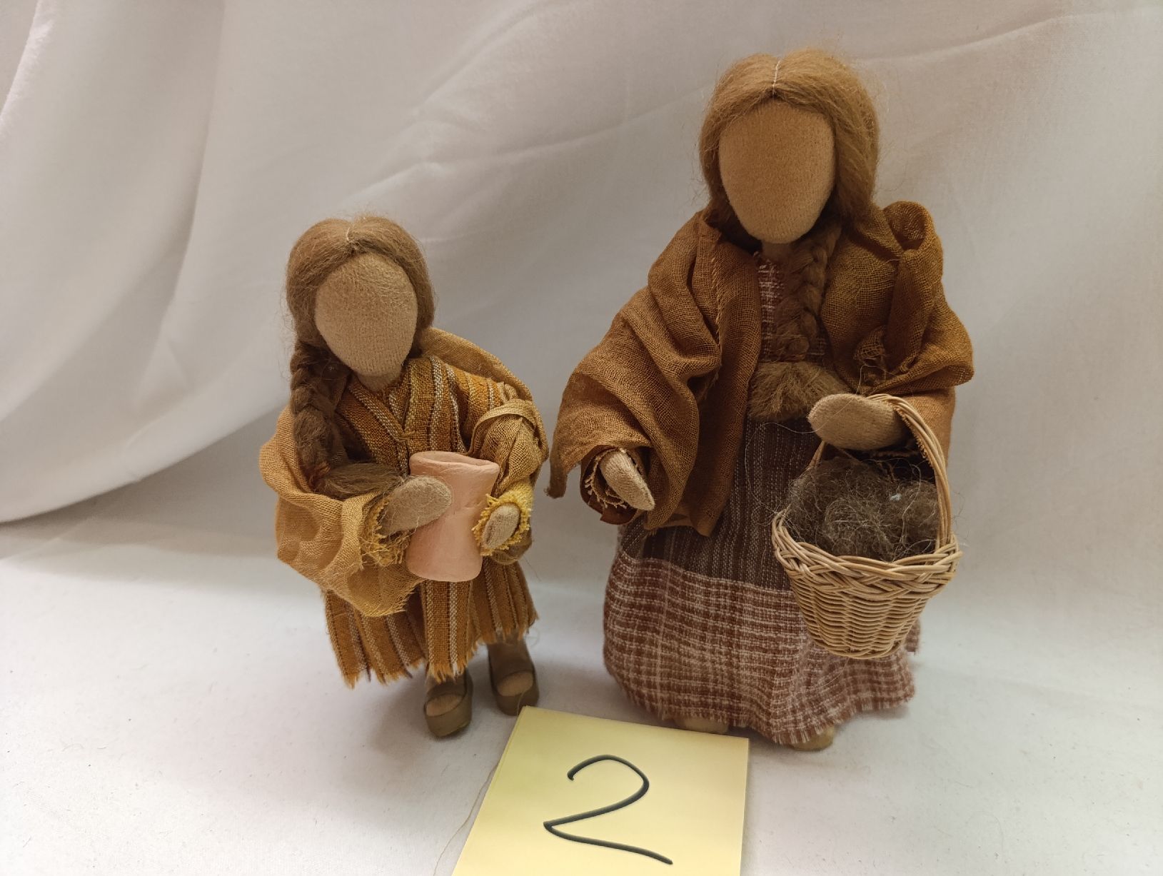 Statuette: Schwarzenberger Krippenfiguren 2 Mädchen  – Nuovo (secondo la descrizione) da Oberarth venduto da sil_9dfs 6