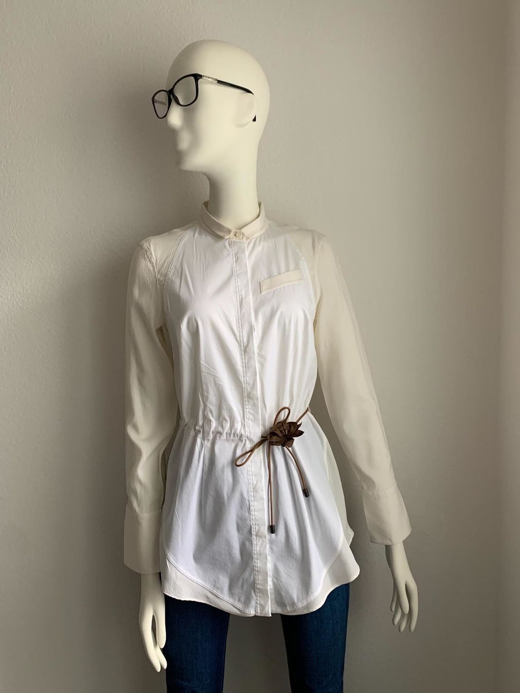 Brunello Cucinelli Camicette: Brunello Cucinelli Bluse – Nuovo (secondo la descrizione) da Winterthur venduto da 19.19