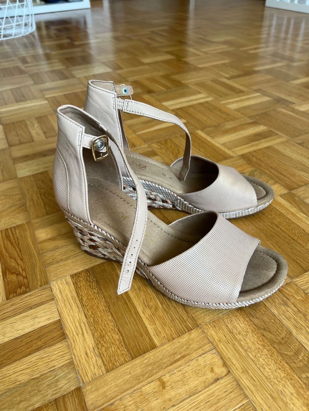 Gabor Scarpe da donna: Keilabsatz Sandalen nude Grösse 39 – Usato da Zumikon venduto da sand72 1