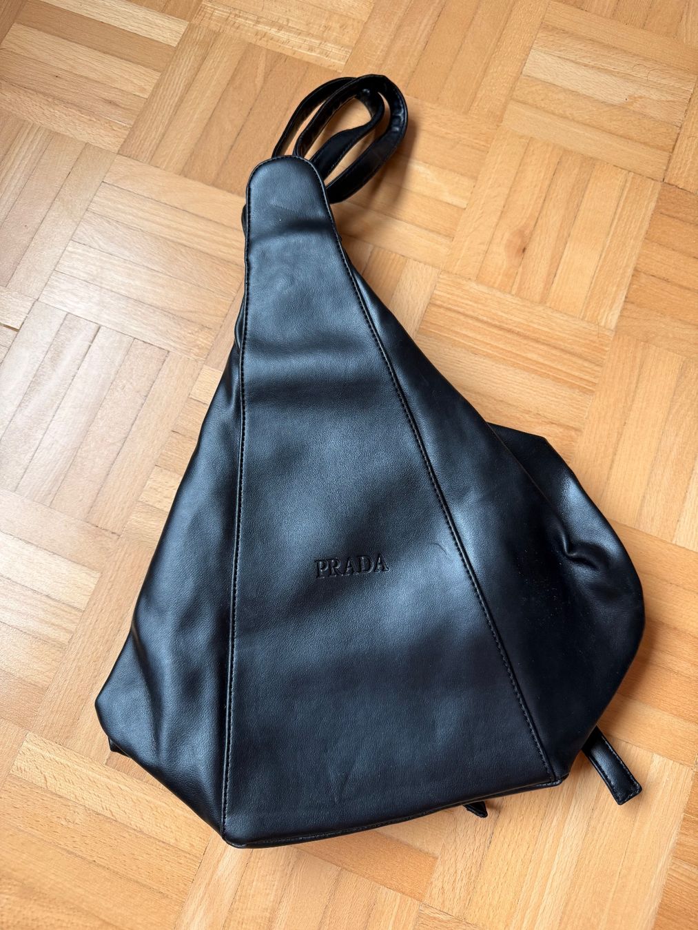 Prada Taschen für Damen: Vintage Prada Sling Bag – Neu (gemäss Beschreibung) aus Binningen von lan_w6w9 3