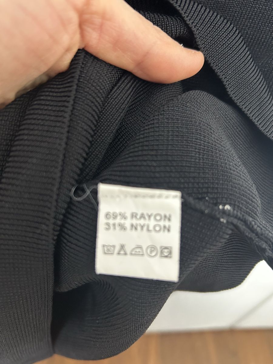 Maglioni & Felpe: Festlicher Pulli mit Pailletten Blumenmuster Grösse S bis M – Usato da St. Gallen venduto da jojan 2