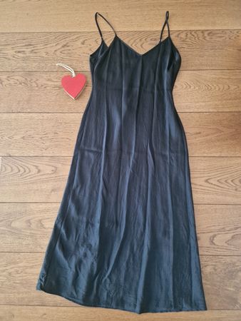Leichtes Seidenkleid schwarz Grösse S/M wie neu!
