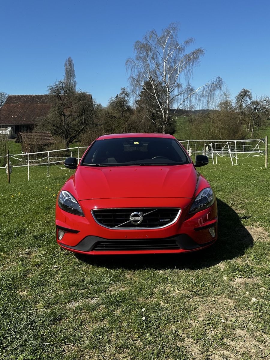 Volvo Automobili: Volvo V40 Sport 200 – Usato da Amlikon-Bissegg venduto da buerkin