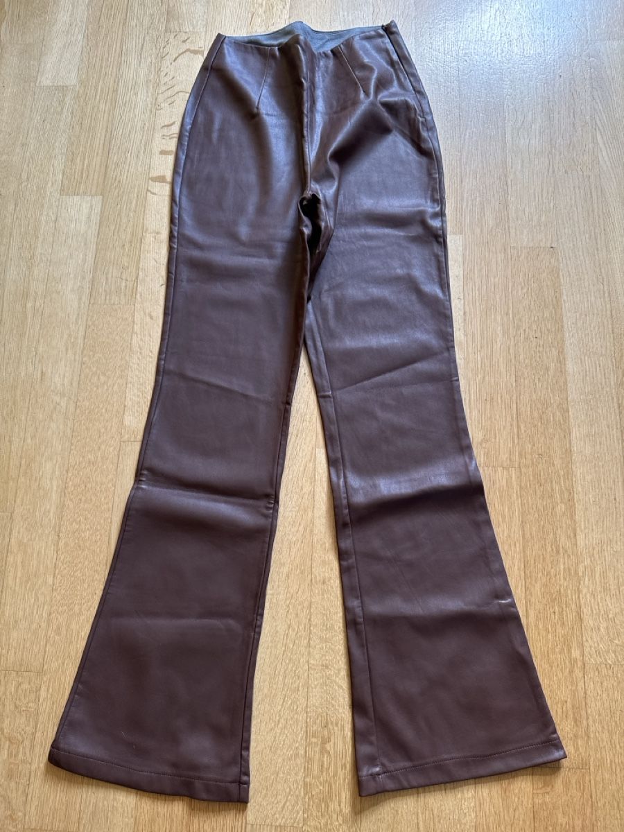 Lotti di vestiti: Kleiderpaket Lederimitat Gr. 34/36 – Usato da Mauren venduto da ducducturi 6