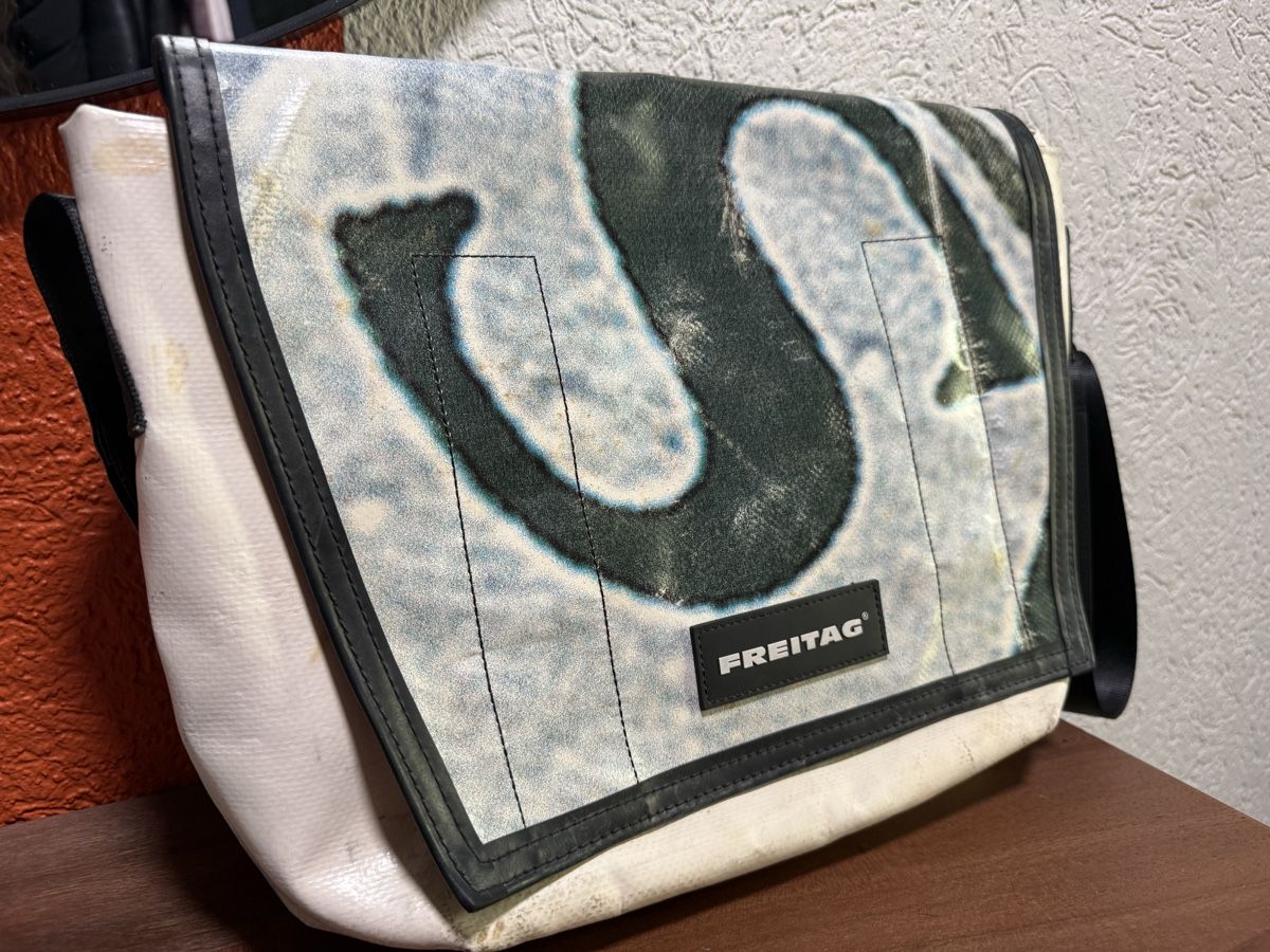 Freitag Borse: Original Freitag Tasche, F14 Dexter Messenger Medium – Usato da Seedorf BE venduto da the_wd2t