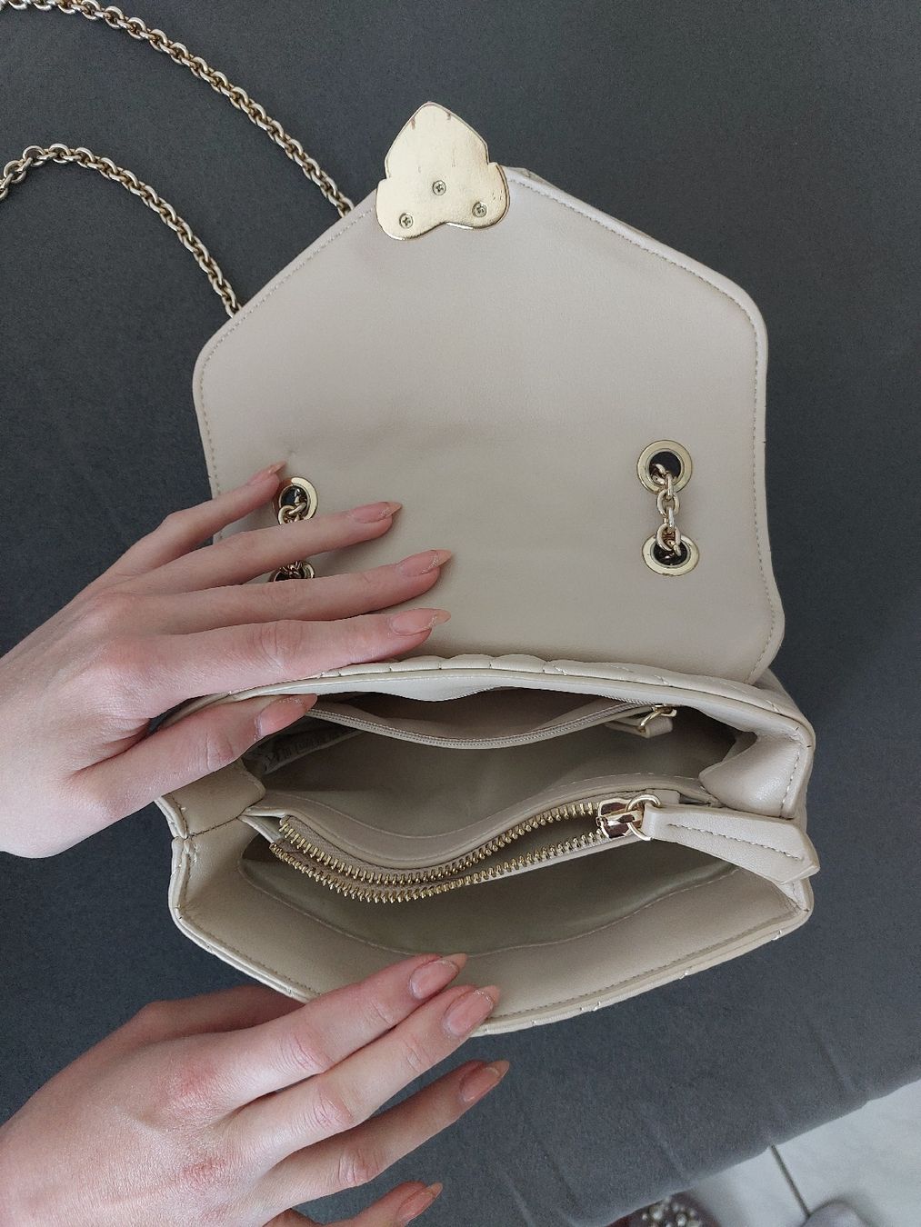 Valentino Borse da donna: Valentino Crossbody Bag beige – Usato da Oberentfelden venduto da Ski01 3