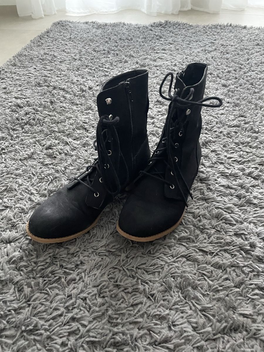 Scarpe da donna: Schuhe  – Usato da Kaisten venduto da leo_wl2p