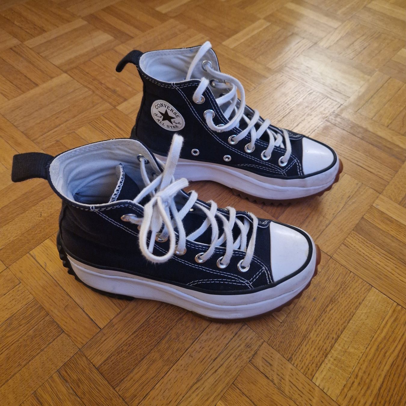 Converse Scarpe da donna: Converse Run Star Hike 35.5 – Usato da Onex venduto da AF.