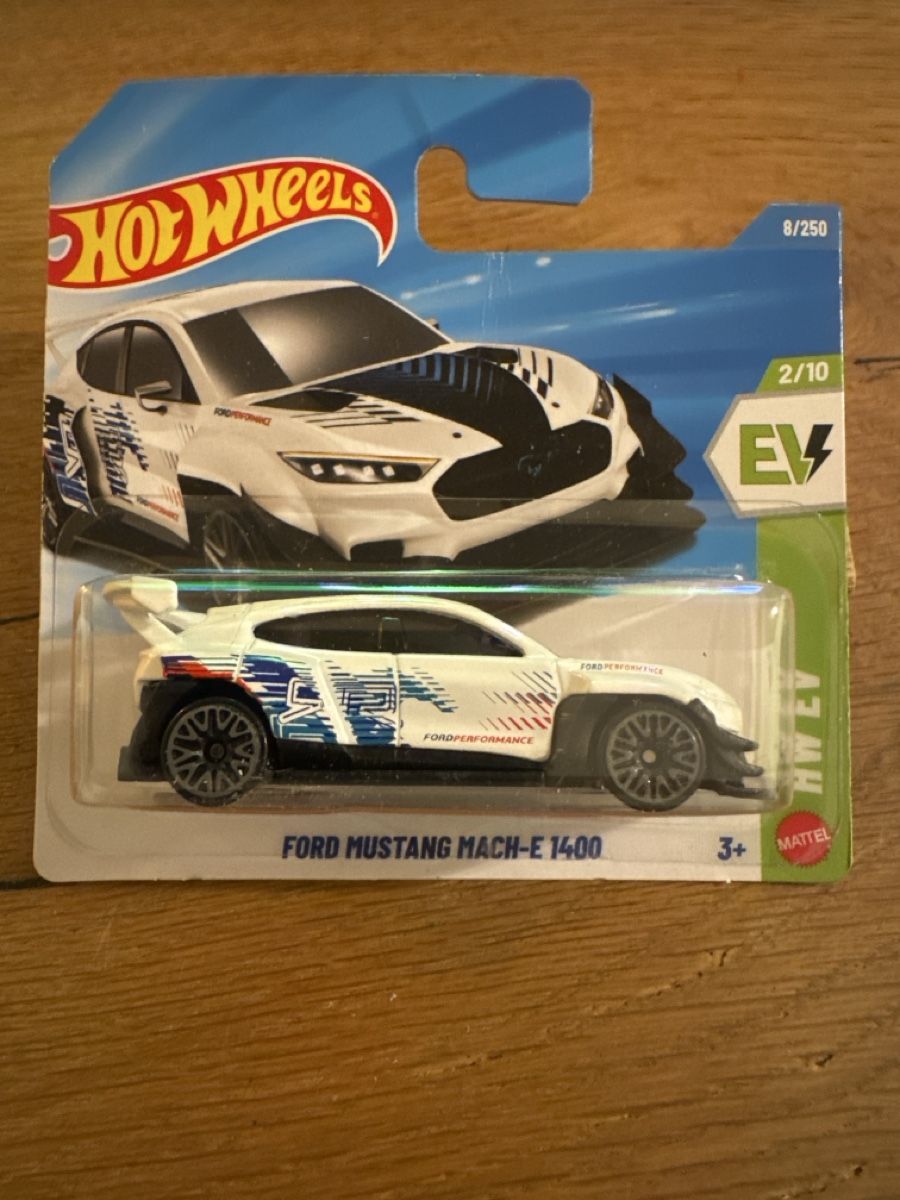 Hot Wheels Modellini d'auto: Hot Wheels / Ford Mustang Mach-e 1400 – Nuovo e nell'imballaggio originale da Emmen venduto da ChristianO8