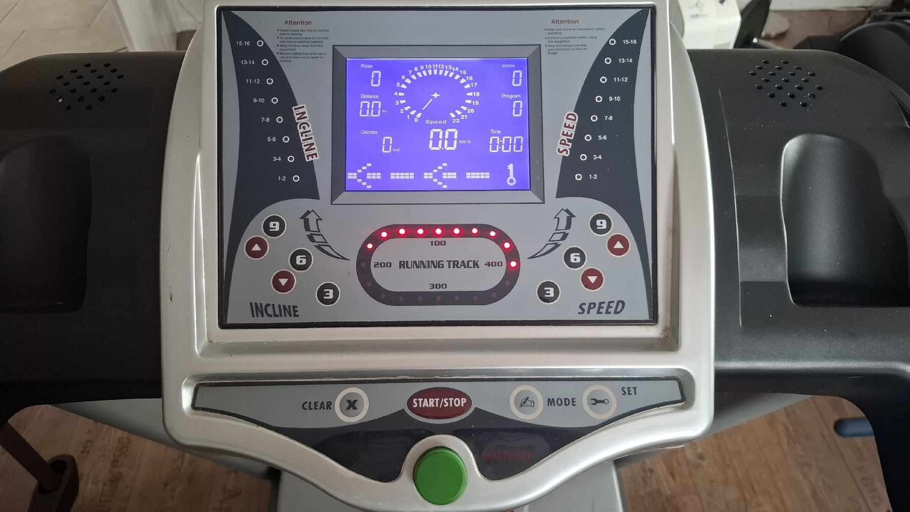 Hometrainer: Laufband mit Gebrauchsspuren – Usato da Seuzach venduto da vaju60 2