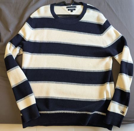 Maglione Tommy Hilfiger a righe blu/bianco