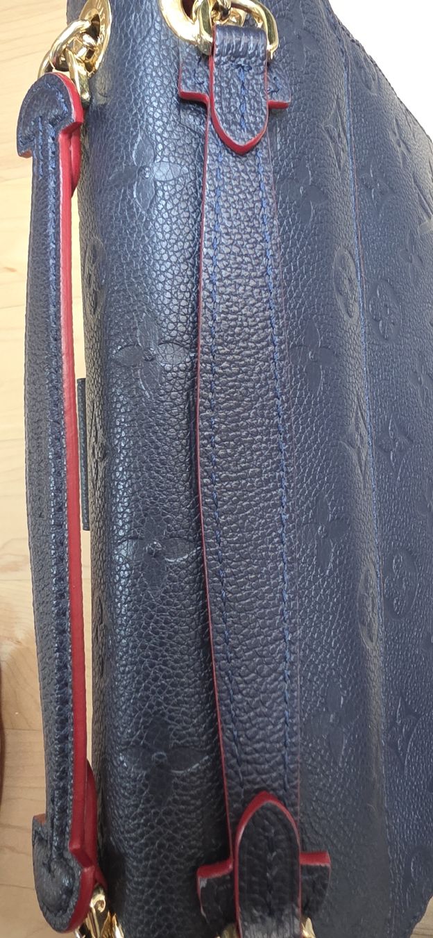 Louis Vuitton Borse da donna: Louis Vuitton Vavin PM Leder Tasche Blau/Rot – Nuovo (secondo la descrizione) da Hildisrieden venduto da Beka23 1
