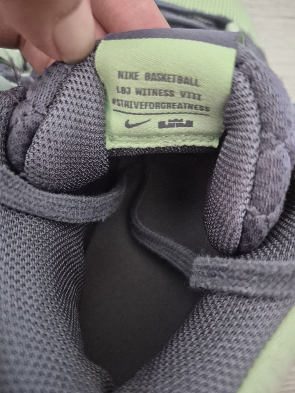 Scarpe da uomo: baskets nike basketball 39 – Usato da St-Pierre-Clages venduto da _RV 5