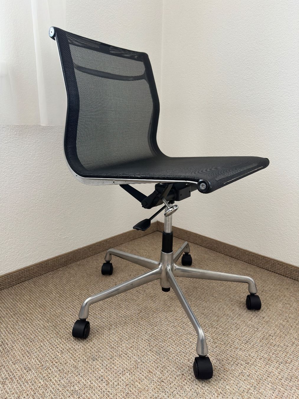Vitra Chaises: Bürostuhl Vitra – D'occasion à Hittnau par LiLRabBbit 1