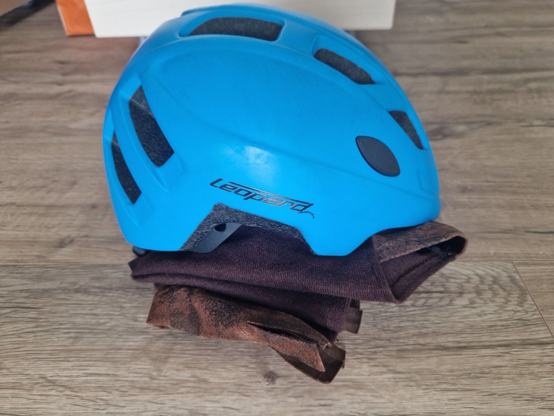 Caschi: Velohelm LEOPARD, Grösse 48-52 cm – Usato da Boswil venduto da yvonne74 1