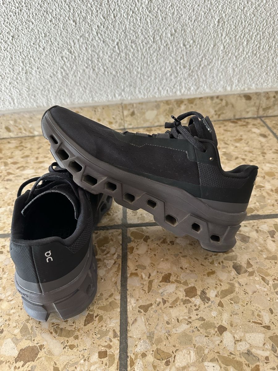 On Scarpe da donna: On Damenschuhe  – Usato da Adligenswil venduto da xiaopa 1