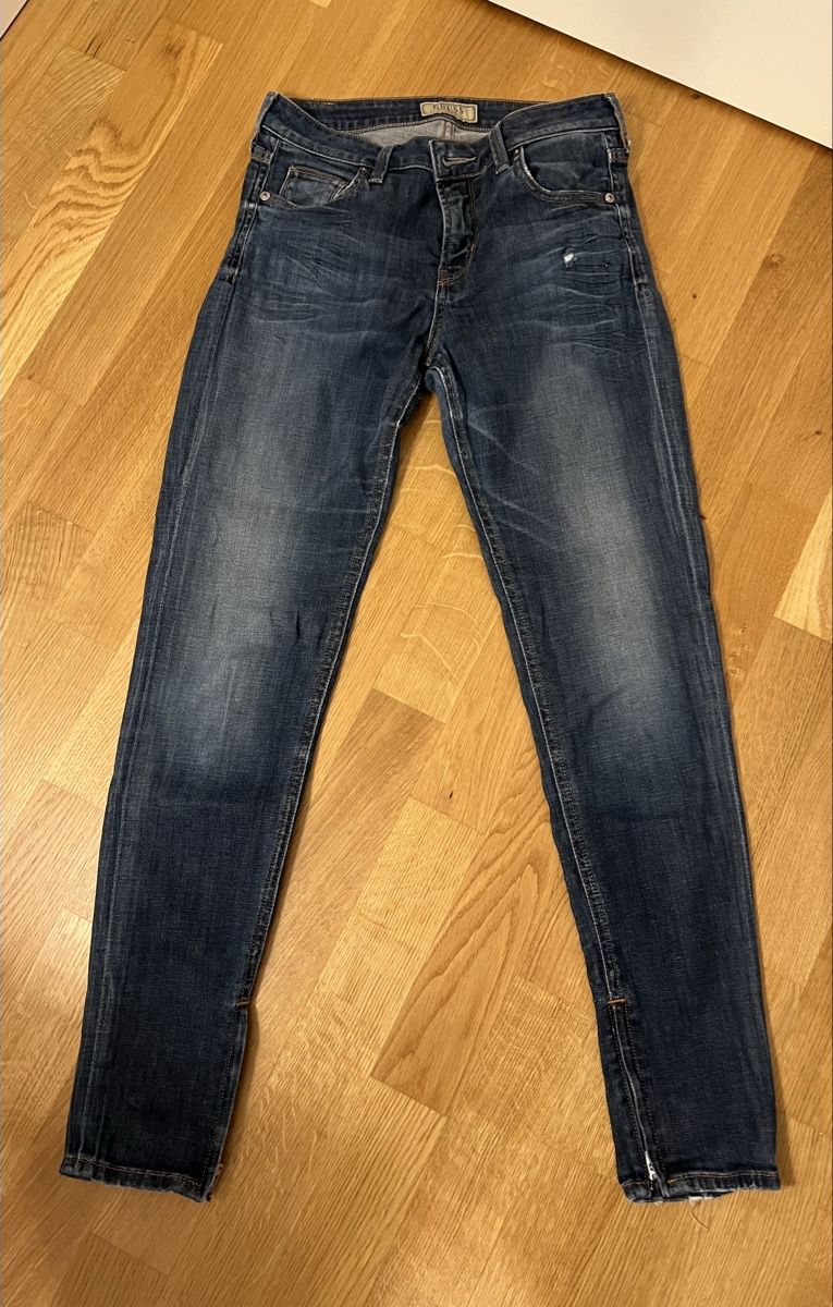 Jeans: Jeans GUESS – Usato da Bôle venduto da dany2021