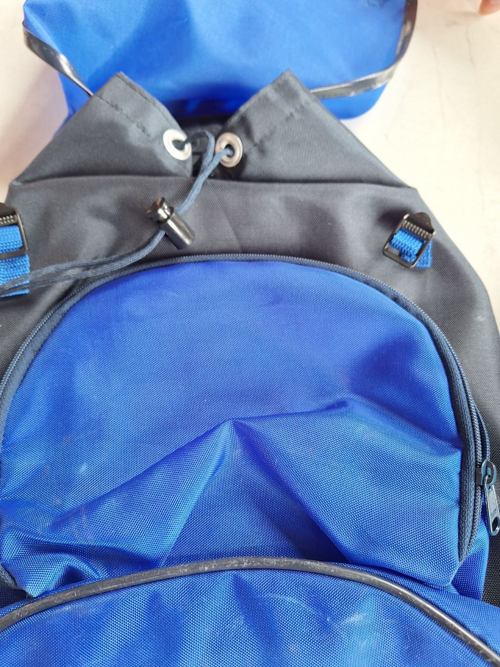 Borse & Zaini: 2 STK TAGES RUCKSACK – Usato da Huttwil venduto da Kunterbuntli 1