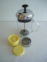Bodum Milchschäumer Latteo & Betty Bossi Puderzucker Streuer