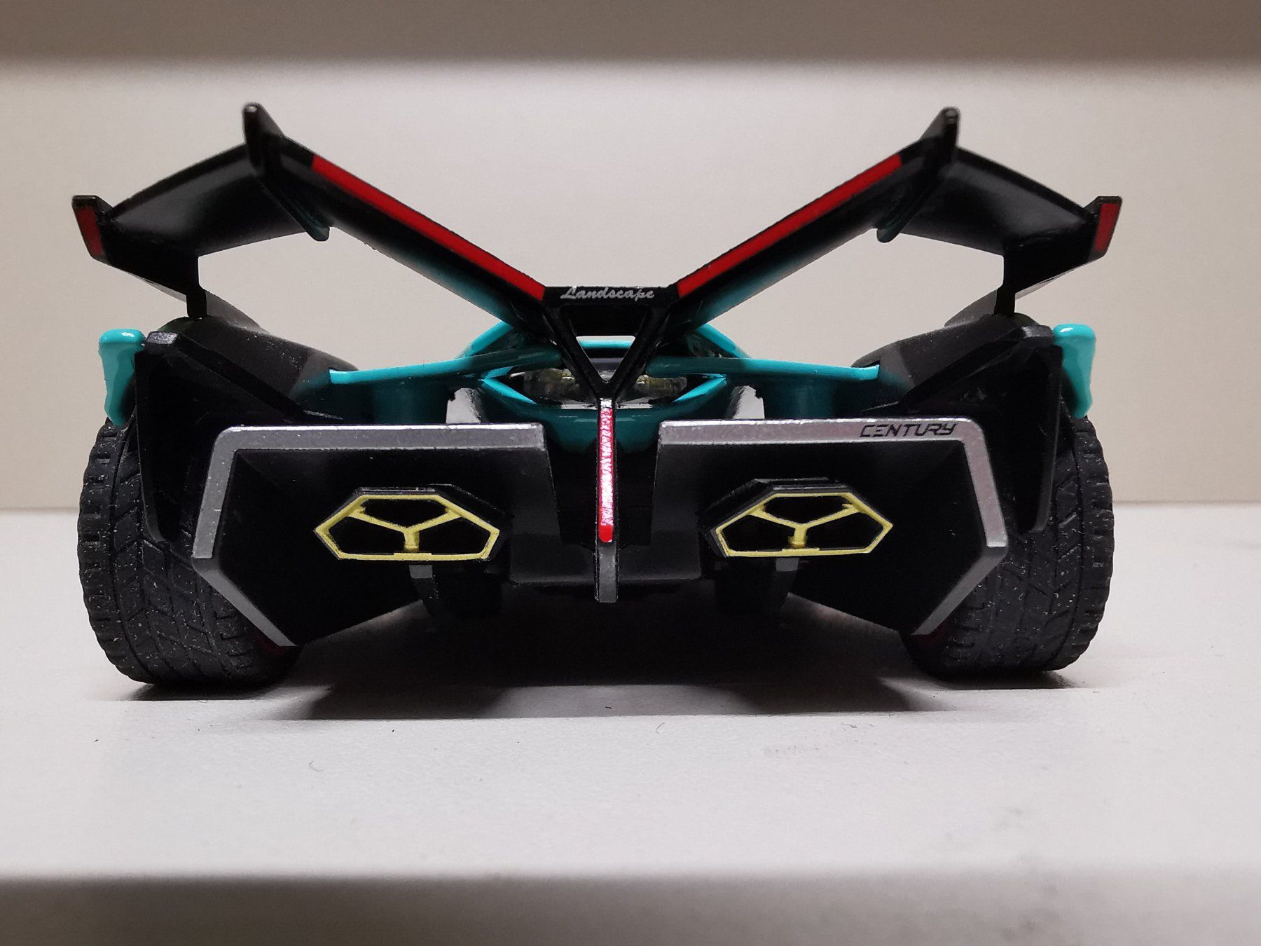 Rennbahnen: Rennbahn Scenerie Lamborghini V12 Vision 1/32 Pullback – Gebraucht aus Winterthur von Lonpos1 6