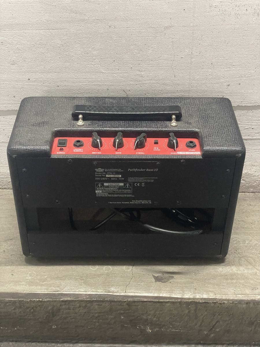 Strumenti musicali: Gitarre inkl. Verstärker – Usato da Zürich venduto da Bjthorsteinsen 7