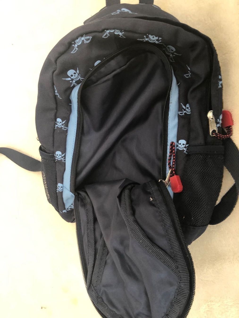 Borse & Zaini: Kinderrucksack – Usato da Strada venduto da Betflo 2