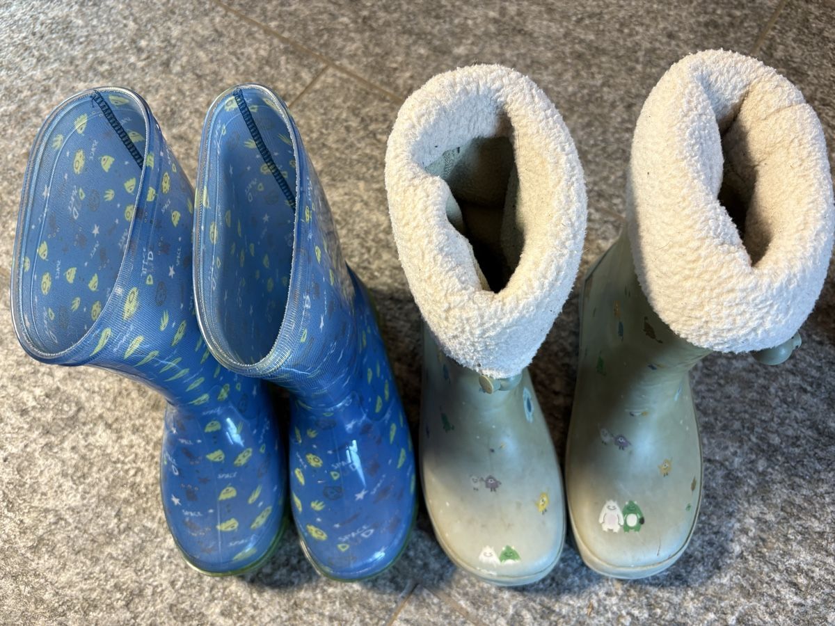 Scarpe per ragazzi: 2 Stiefel (31/32) – Usato da Soglio venduto da 111Luna111